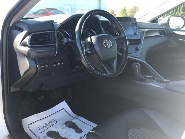 Toyota Camry SE 2022