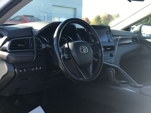 Toyota Camry SE 2022