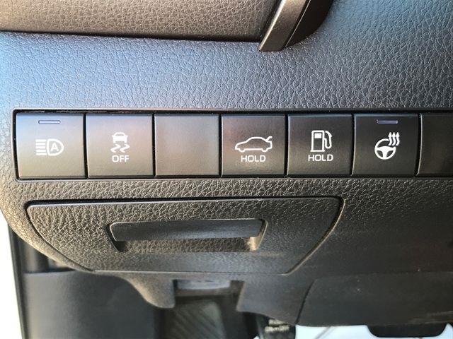 Toyota Camry SE 2022