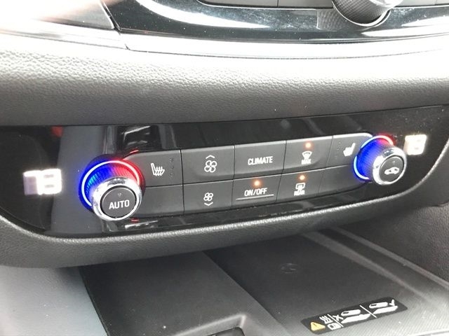 Buick Enclave Essence FWD 2023