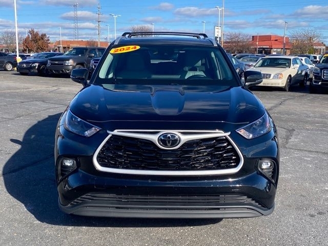 Toyota Highlander Limited AWD 2024