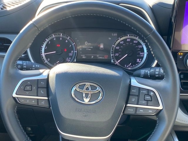 Toyota Highlander Limited AWD 2024