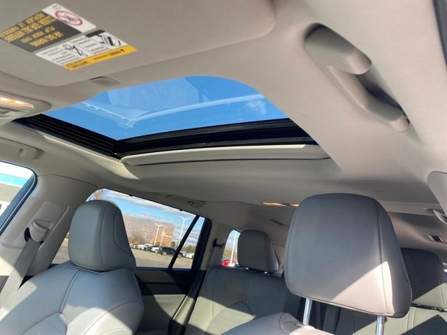 Toyota Highlander Limited AWD 2024