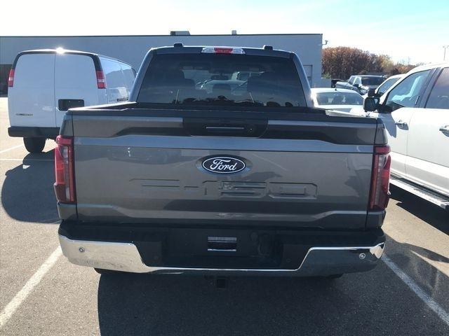 Ford F-150 XLT SuperCrew 4WD 2024