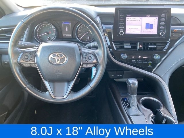 Toyota Camry SE 2023