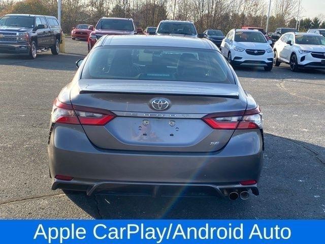 Toyota Camry SE 2023