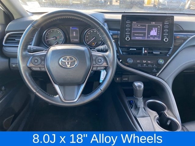 Toyota Camry SE 2023