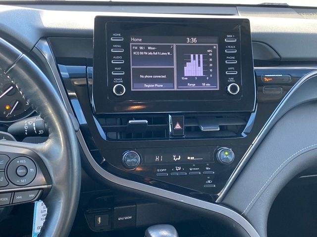 Toyota Camry SE 2023