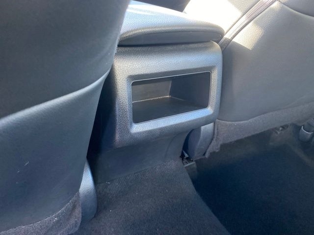 Toyota Camry SE 2023