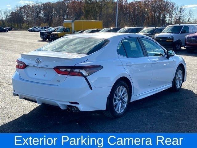 Toyota Camry SE 2023