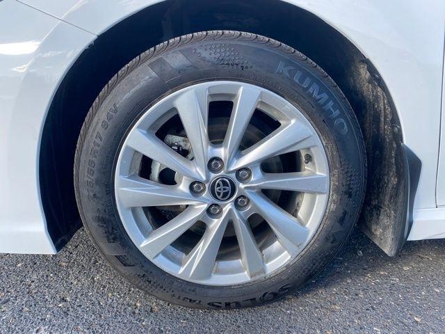 Toyota Camry SE 2023