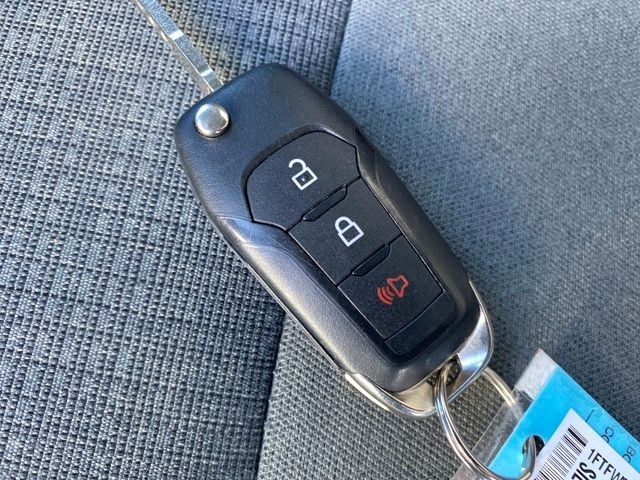 Ford F-150 XLT SuperCrew 4WD 2024