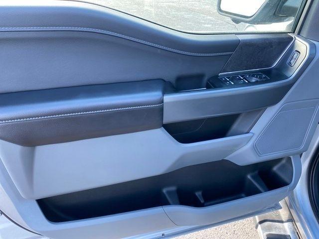 Ford F-150 XLT SuperCrew 4WD 2024