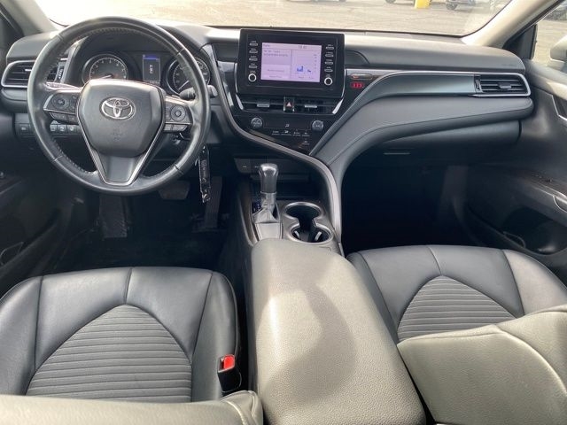 Toyota Camry SE 2023