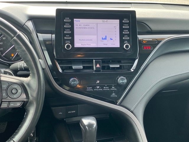 Toyota Camry SE 2023