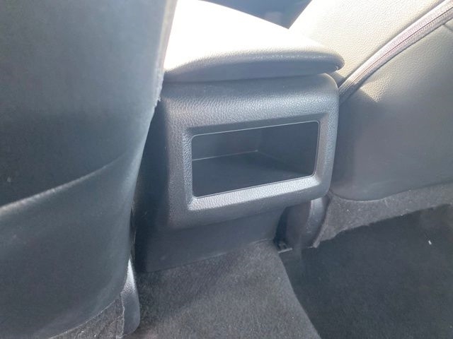 Toyota Camry SE 2023