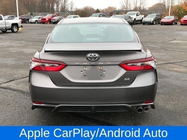 Toyota Camry SE 2023