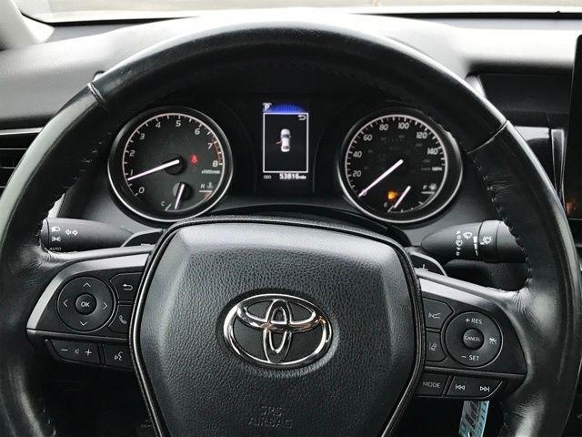 Toyota Camry SE 2023