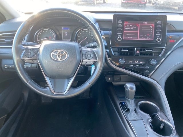 Toyota Camry SE 2023