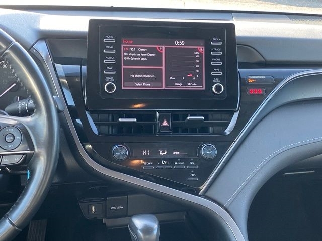 Toyota Camry SE 2023