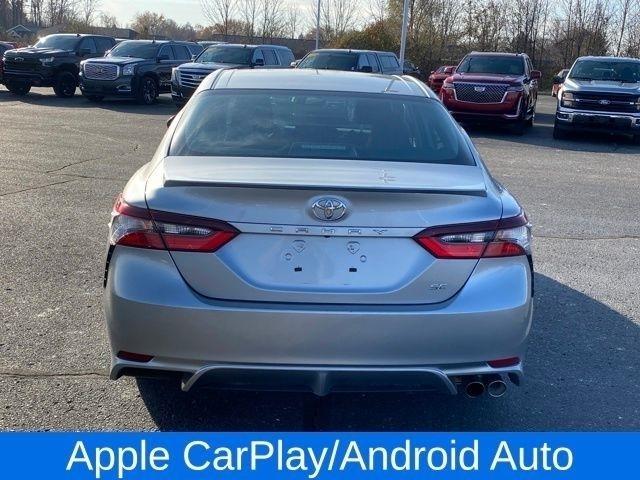 Toyota Camry SE 2023