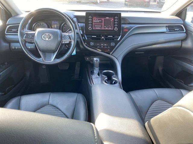 Toyota Camry SE 2023