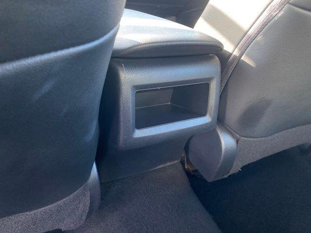 Toyota Camry SE 2023