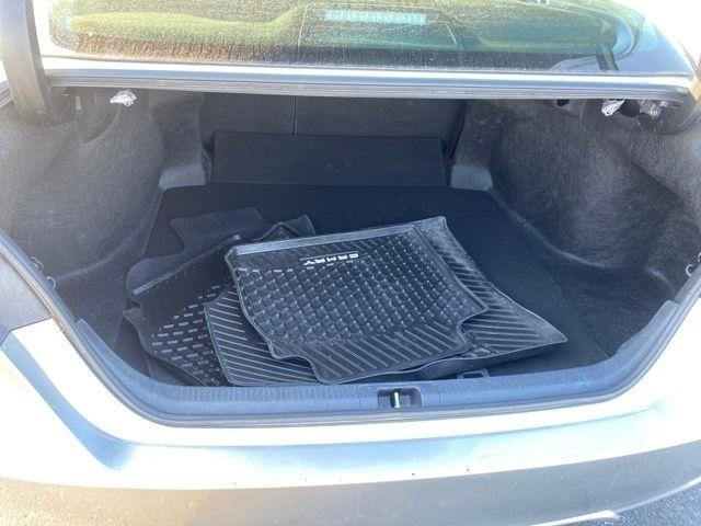 Toyota Camry SE 2023