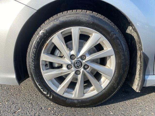 Toyota Camry SE 2023