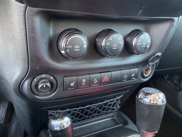 Jeep Wrangler Unlimited Rubicon 4WD 2015