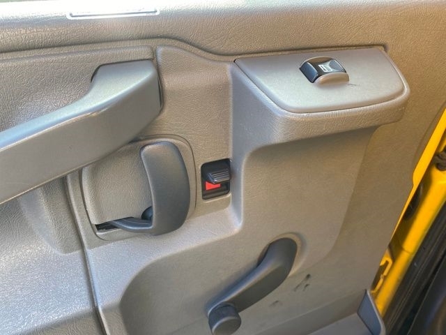 GMC Savana G3500 177 in. 2017