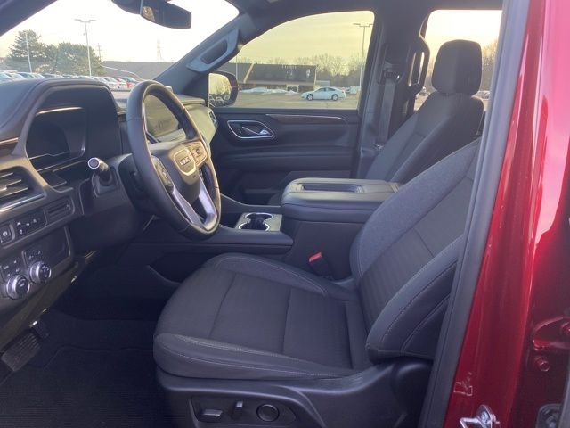 GMC Yukon SLE 4WD 2024