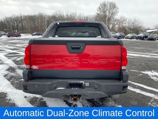 Chevrolet Avalanche 1500 4WD 2003