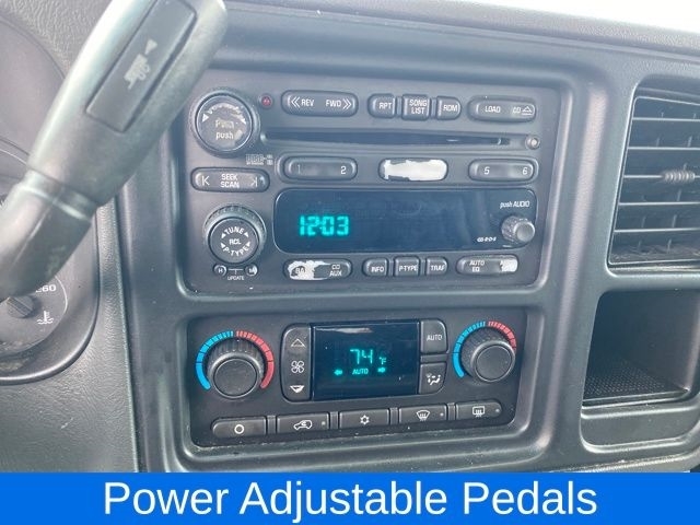 Chevrolet Avalanche 1500 4WD 2003