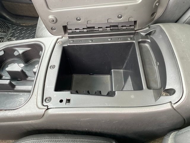 Chevrolet Avalanche 1500 4WD 2003