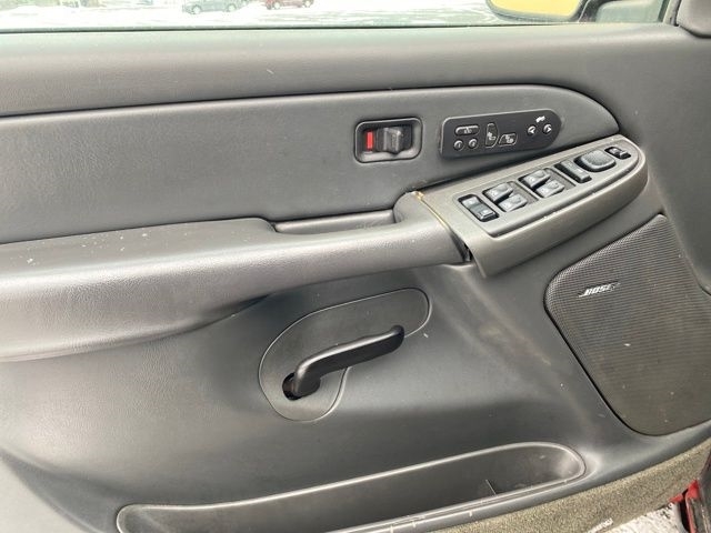 Chevrolet Avalanche 1500 4WD 2003