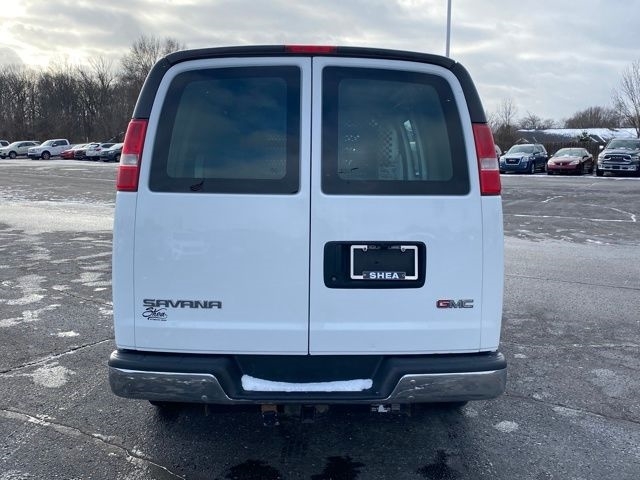 GMC Savana G2500 Cargo 2017