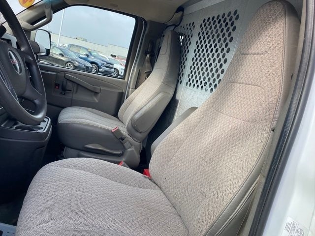 GMC Savana G2500 Cargo 2017