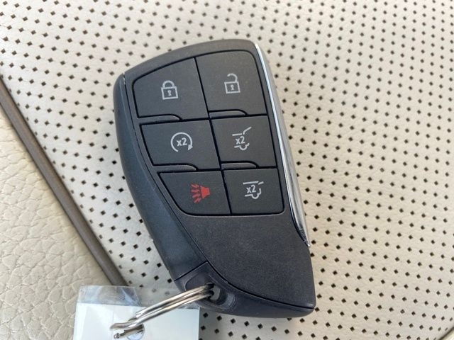 GMC Yukon XL Denali 4WD 2022