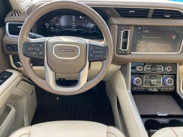 GMC Yukon XL Denali 4WD 2022