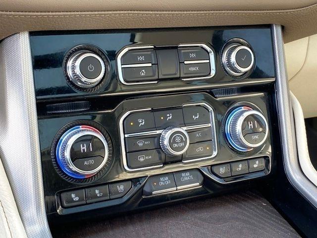 GMC Yukon XL Denali 4WD 2022