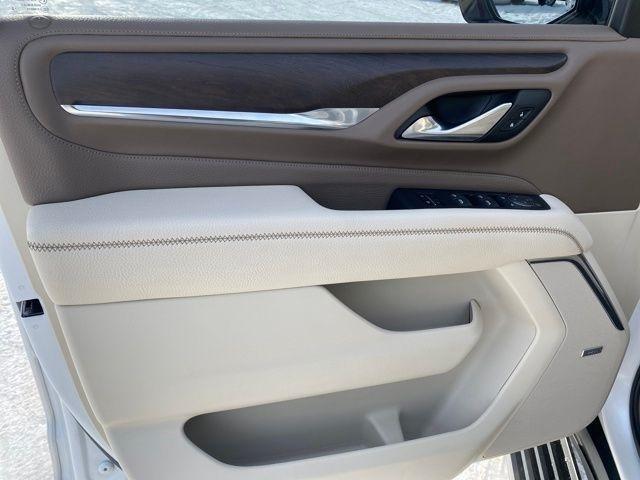 GMC Yukon XL Denali 4WD 2022