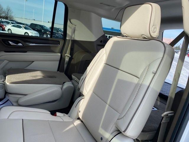 GMC Yukon XL Denali 4WD 2022