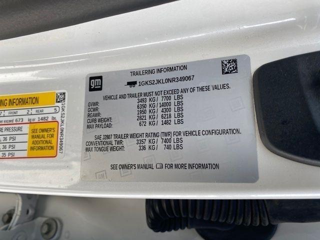 GMC Yukon XL Denali 4WD 2022