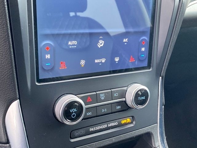 Ford Edge Titanium 2023