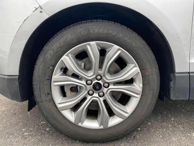 Ford Edge Titanium 2023