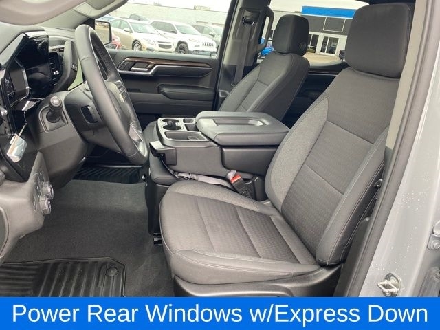 Chevrolet Silverado 1500 LT Crew Cab 4WD 2024