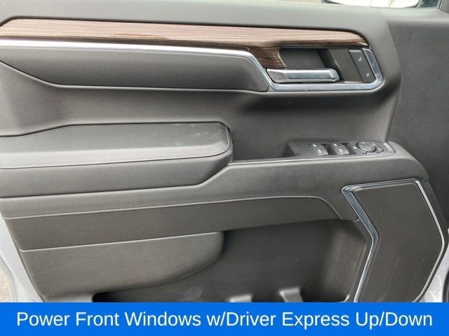 Chevrolet Silverado 1500 LT Crew Cab 4WD 2024