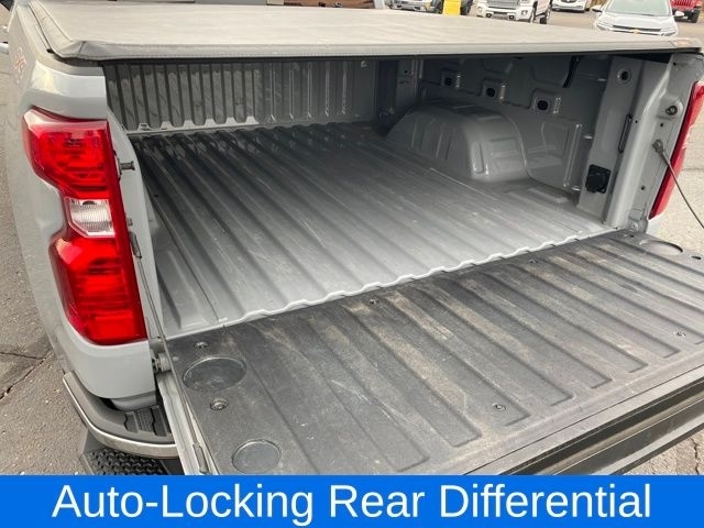 Chevrolet Silverado 1500 LT Crew Cab 4WD 2024