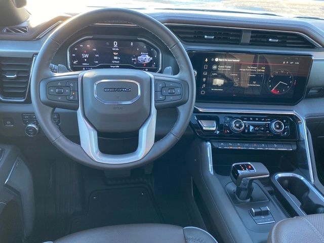 GMC Sierra 1500 Denali Crew Cab Short Box 4WD 2025